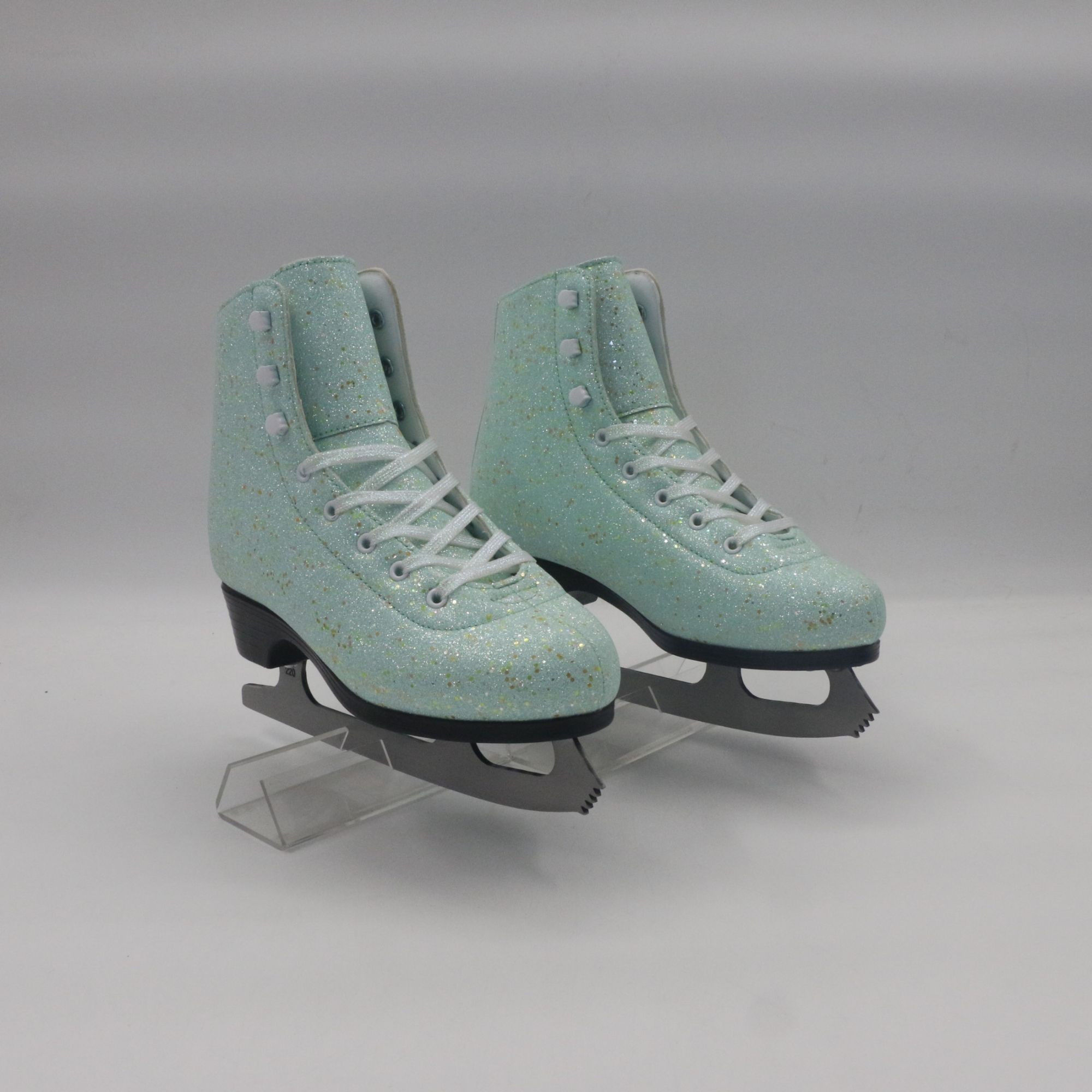Roller Skate Manufacturers, Wholesale Roller Skate Suppliers, Inline Skates, Ice Skates Manufacturer
